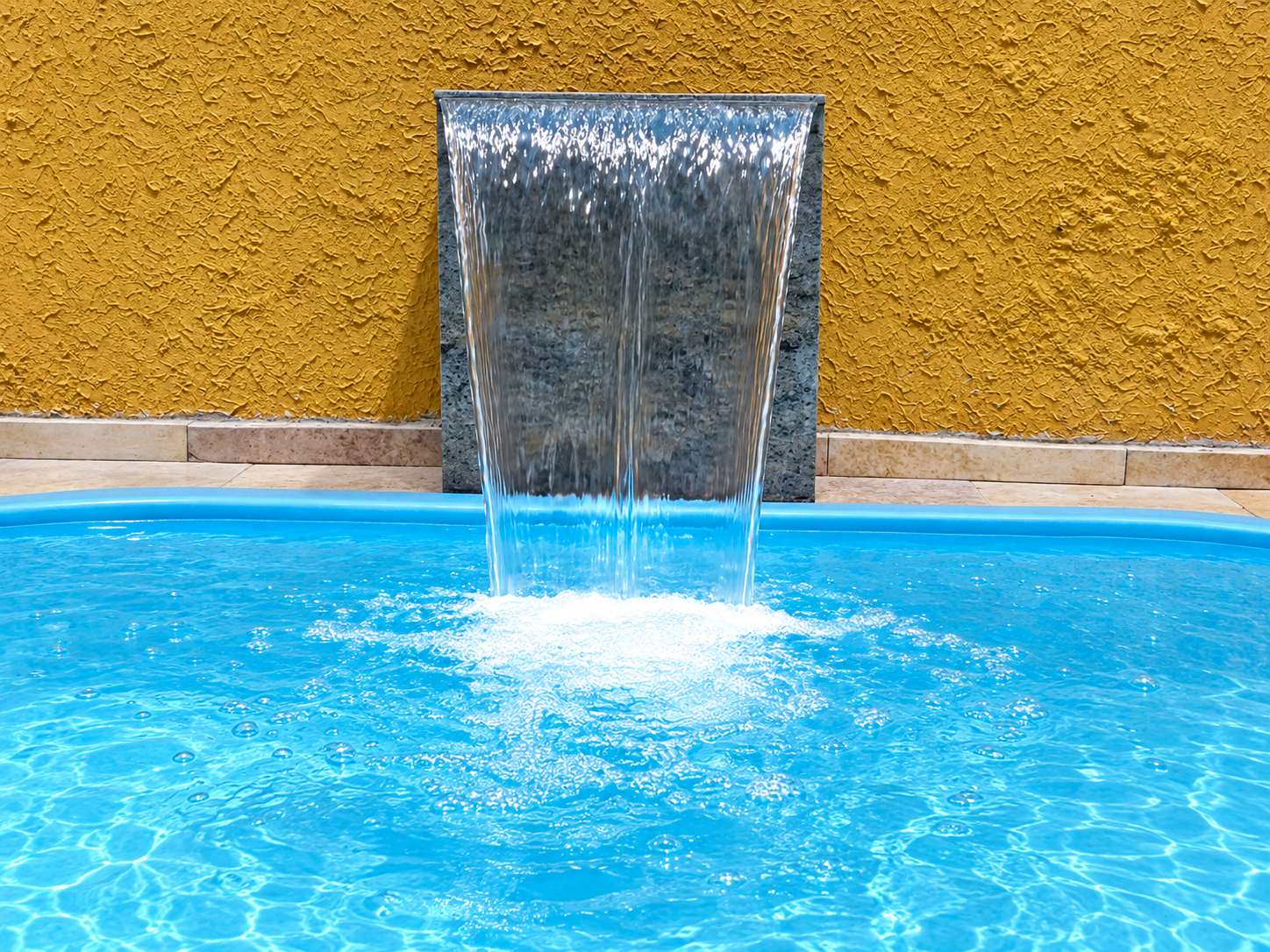 Cascata de parede para piscina